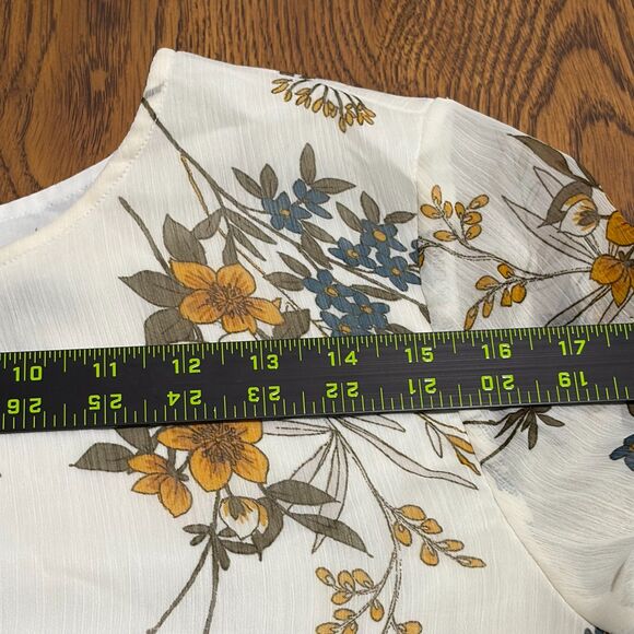 Banana Republic Floral Blouse Size L - Picture 5 of 7